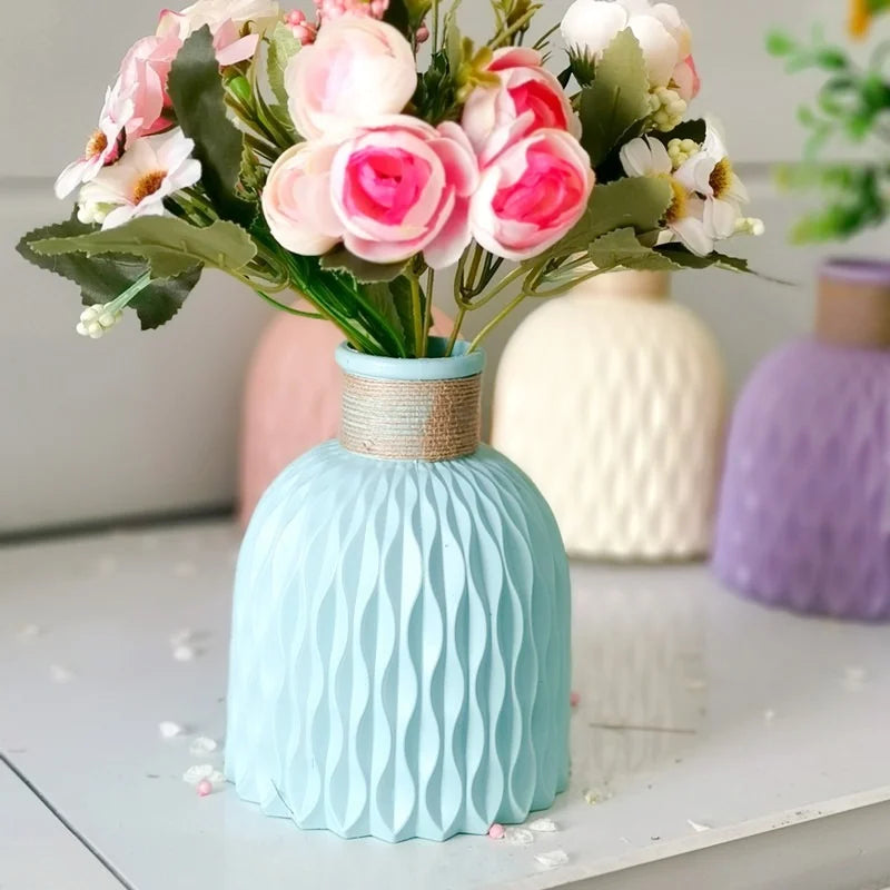 Modern Flower Vase - Martine's Bazaar