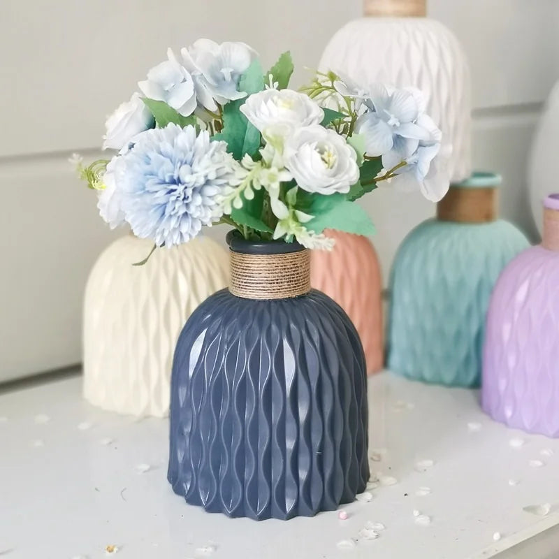 Modern Flower Vase - Martine's Bazaar