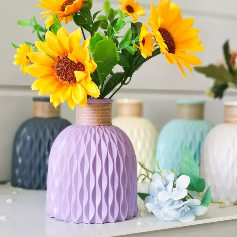 Modern Flower Vase - Martine's Bazaar