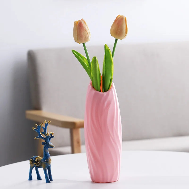 Modern Flower Vase - Martine's Bazaar