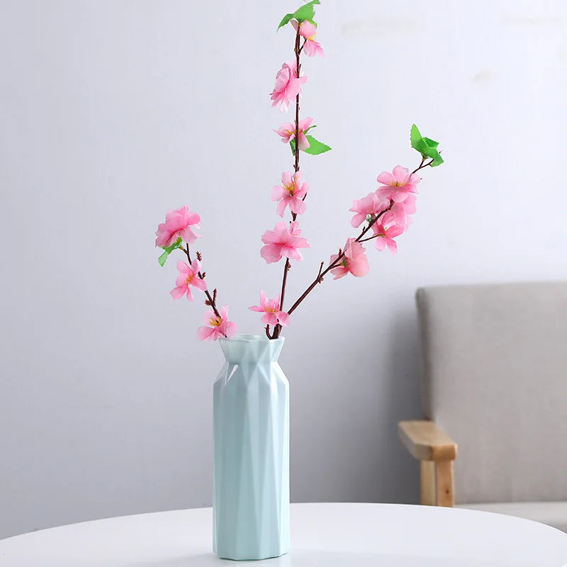 Modern Flower Vase - Martine's Bazaar